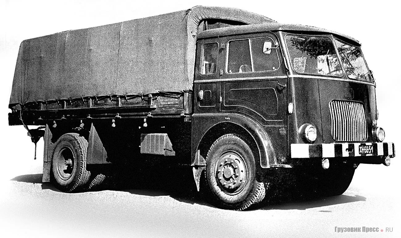 20 середина. Ельч грузовик 1937. Jelcz 317 трёхосный тягач. Грузовики середины 20 века. Польские Грузовики в СССР.