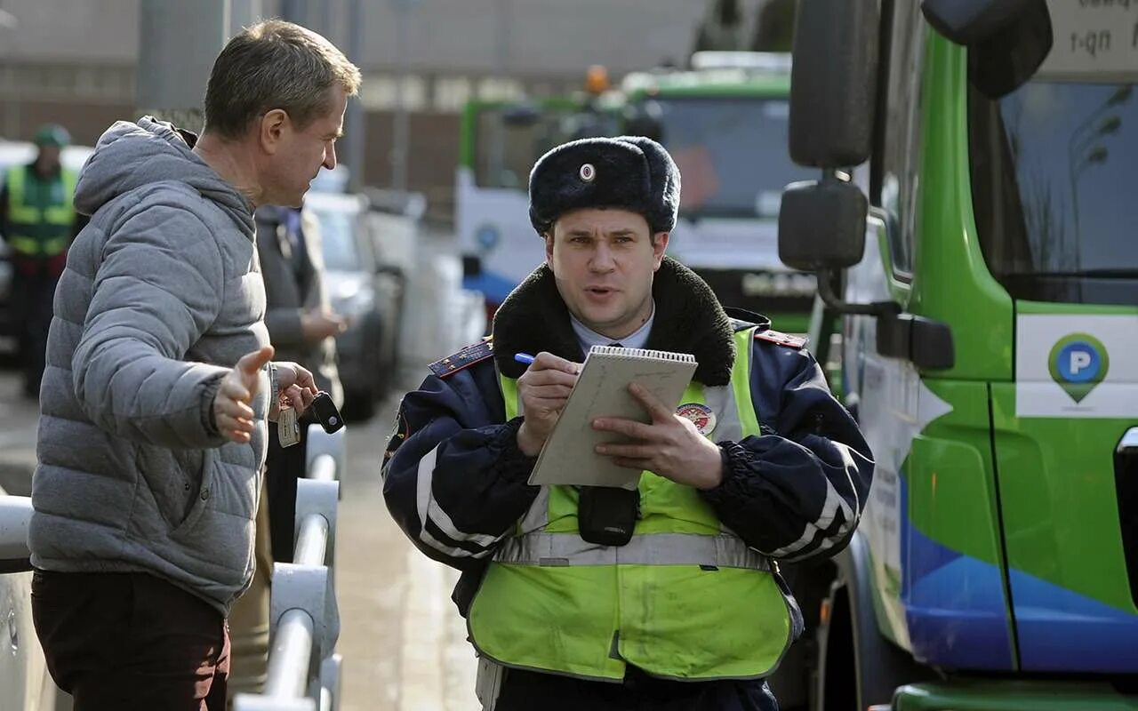 Нарушение правил 2018. Московская административная дорожная инспекция Мади. Инспектор Мади. Мади штрафы. Форма Мади инспектора.