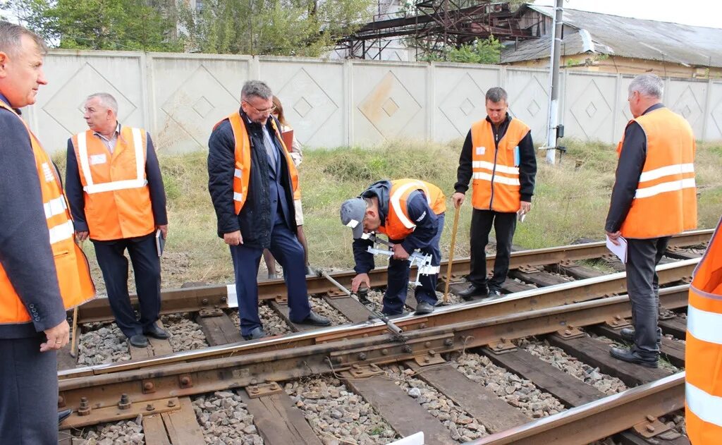 Дорог пч. Монтер пути. Работник железной дороги. Ревизор по безопасности движения поездов. Осмотр пути.