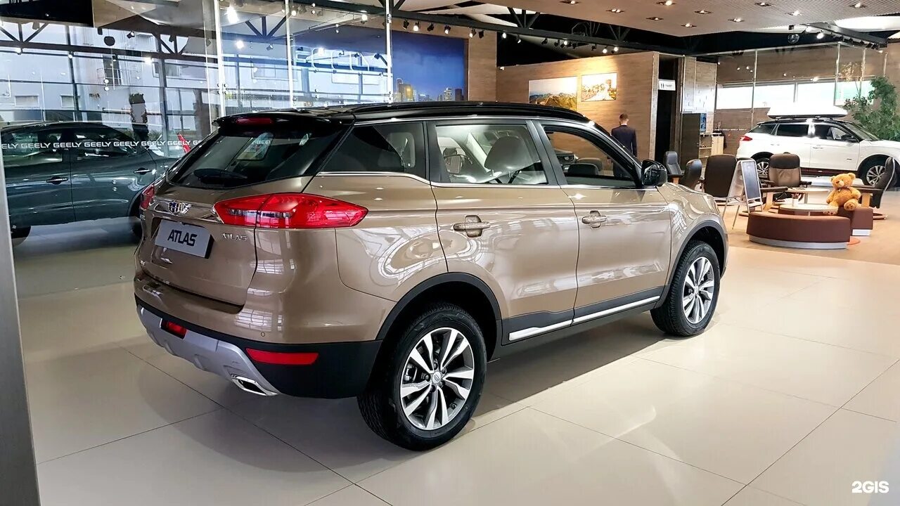 Купить новый джили атлас про. Geely Atlas 2018. Geely Atlas 2017. Geely Atlas 2. Китайская машина Джили атлас.