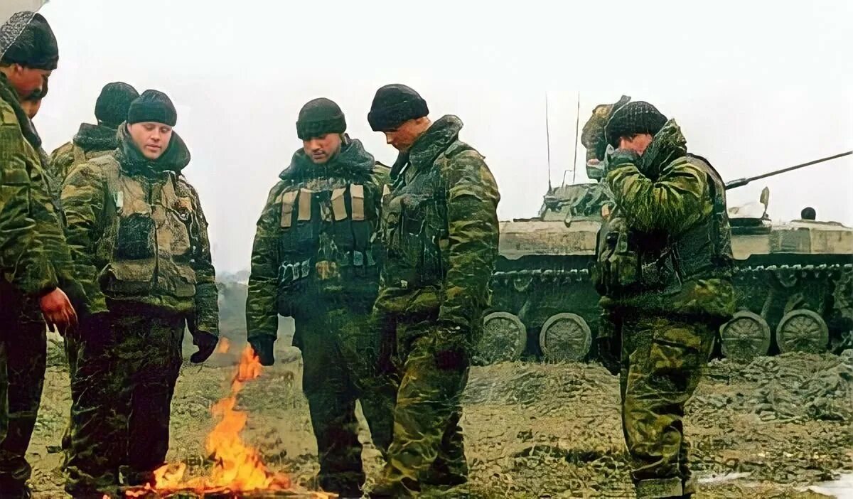 Дивизия чечни. Дивизия чечни. Таманская дивизия разведбат. 104 дивизия вдв ульяновск чечня. Больничный комплекс грозный 1995.