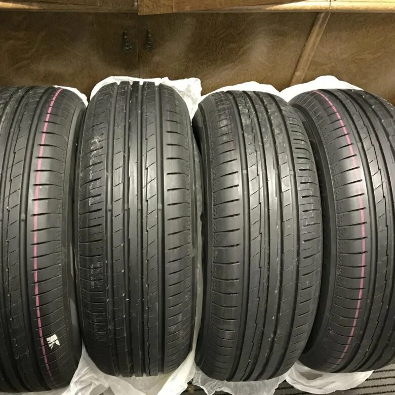 Yokohama BLUEARTH-A AE-50 215/65 r17 99v. Yokohama BLUEARTH ae50 215/65 r17. Yokohama BLUEARTH-A ae50 r17. Yokohama 215/65r17 99v BLUEARTH-A ae50 TL.