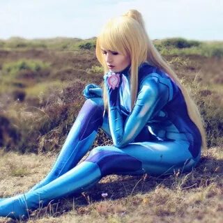 Samus cosplay