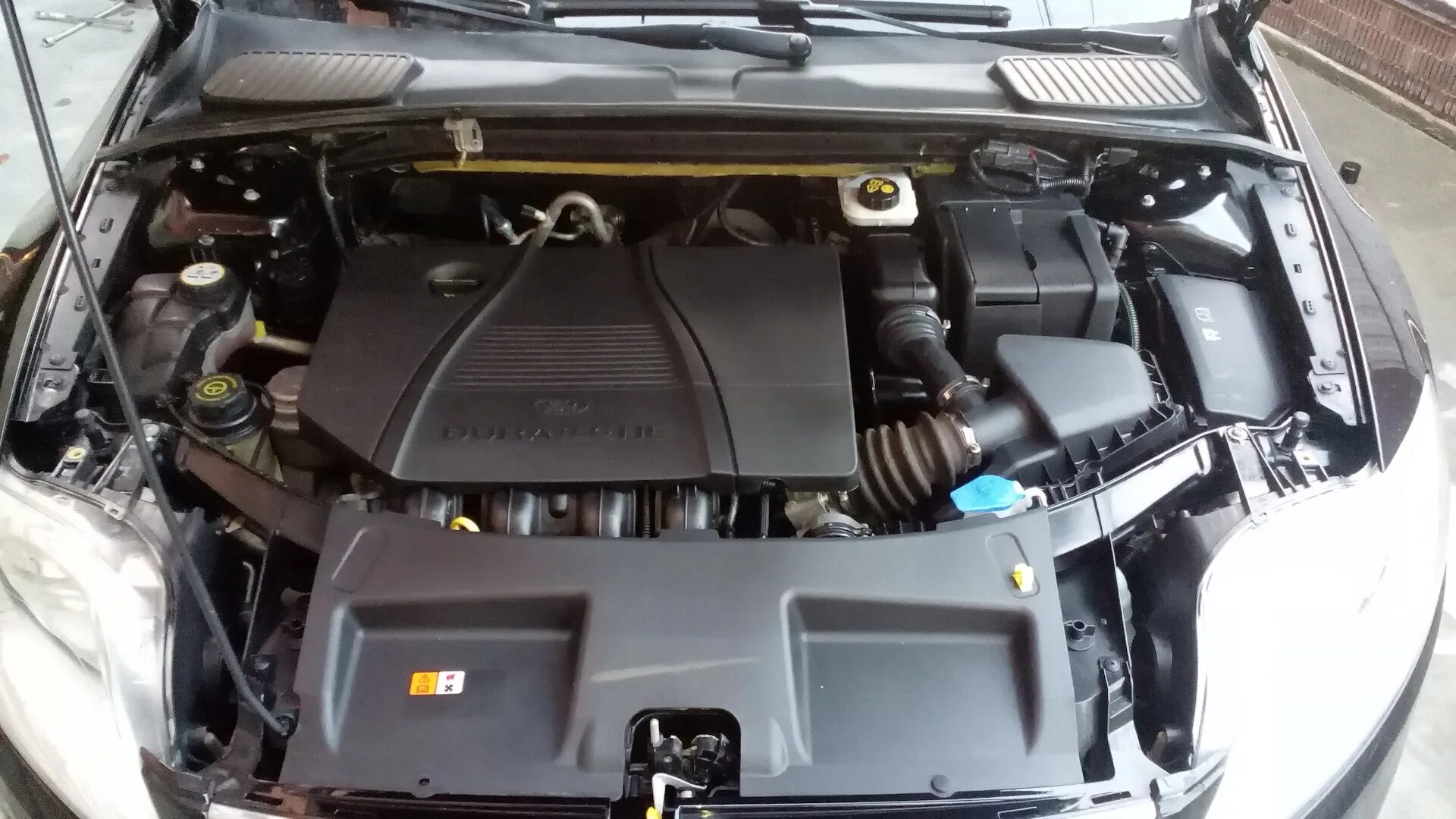 Мондео 4 2.0 duratec. Моторный отсек форд мондео 4. mondeo 4 моторный отсек. форд мондео моторный отсек. моторный отсек форд мондео 3.