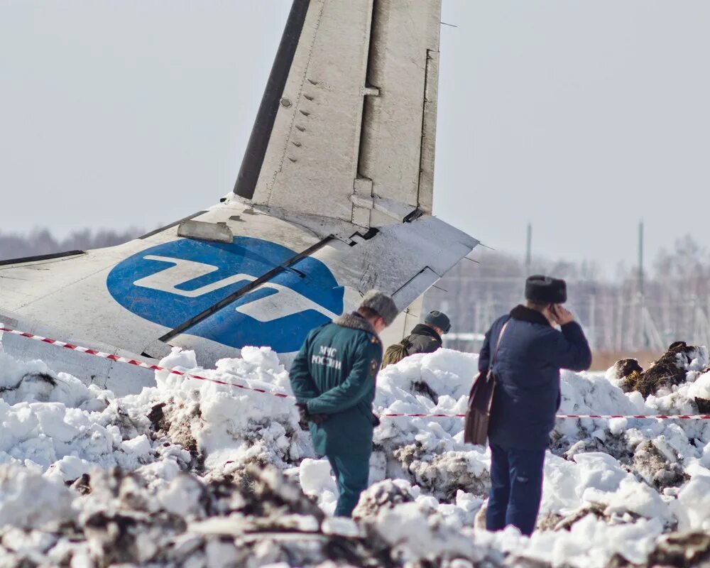 Катастрофа ATR 72 под Тюменью. Авиакатастрофы самолета ATR 72. ATR 72 самолет UTAIR авиакатастрофы.