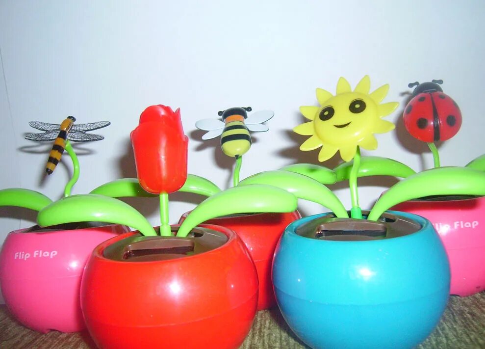 Антистресс флип флоп. Флип флоп картина. Флип флап. Танцующий цветок flip flap. Флип флоп картина.