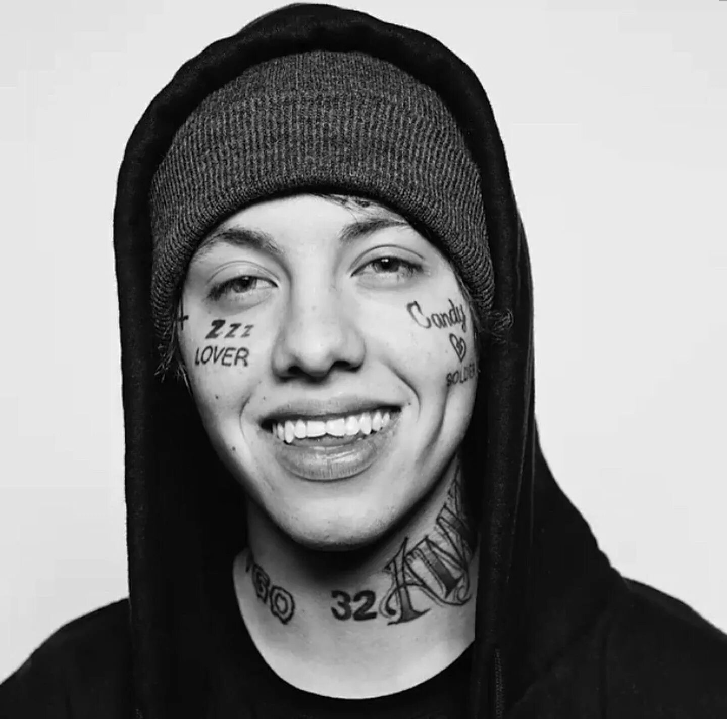 Comethazine 2020. Unki репер. джизус рэпер эстетика. олег нечипоренко kizaru. александр цихов.