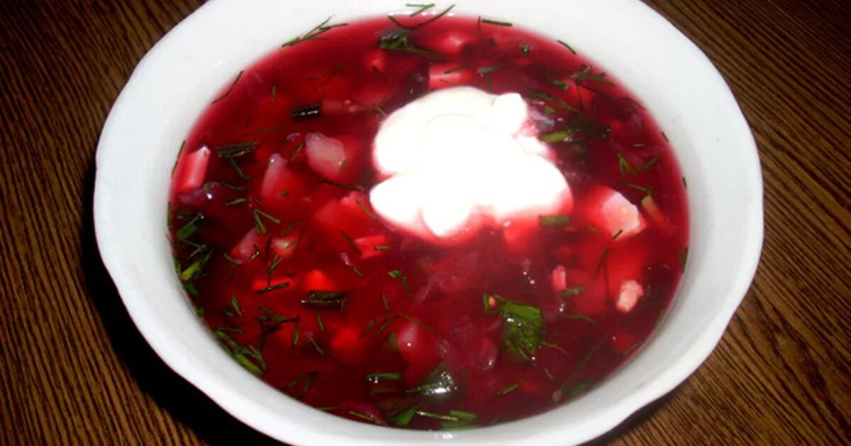Свекольник с курицей рецепт пошаговый. Холодный свекольник с яйцом. Борщ холодный мясной. Свекольник классический. Свекольник с курицей рецепт пошаговый.
