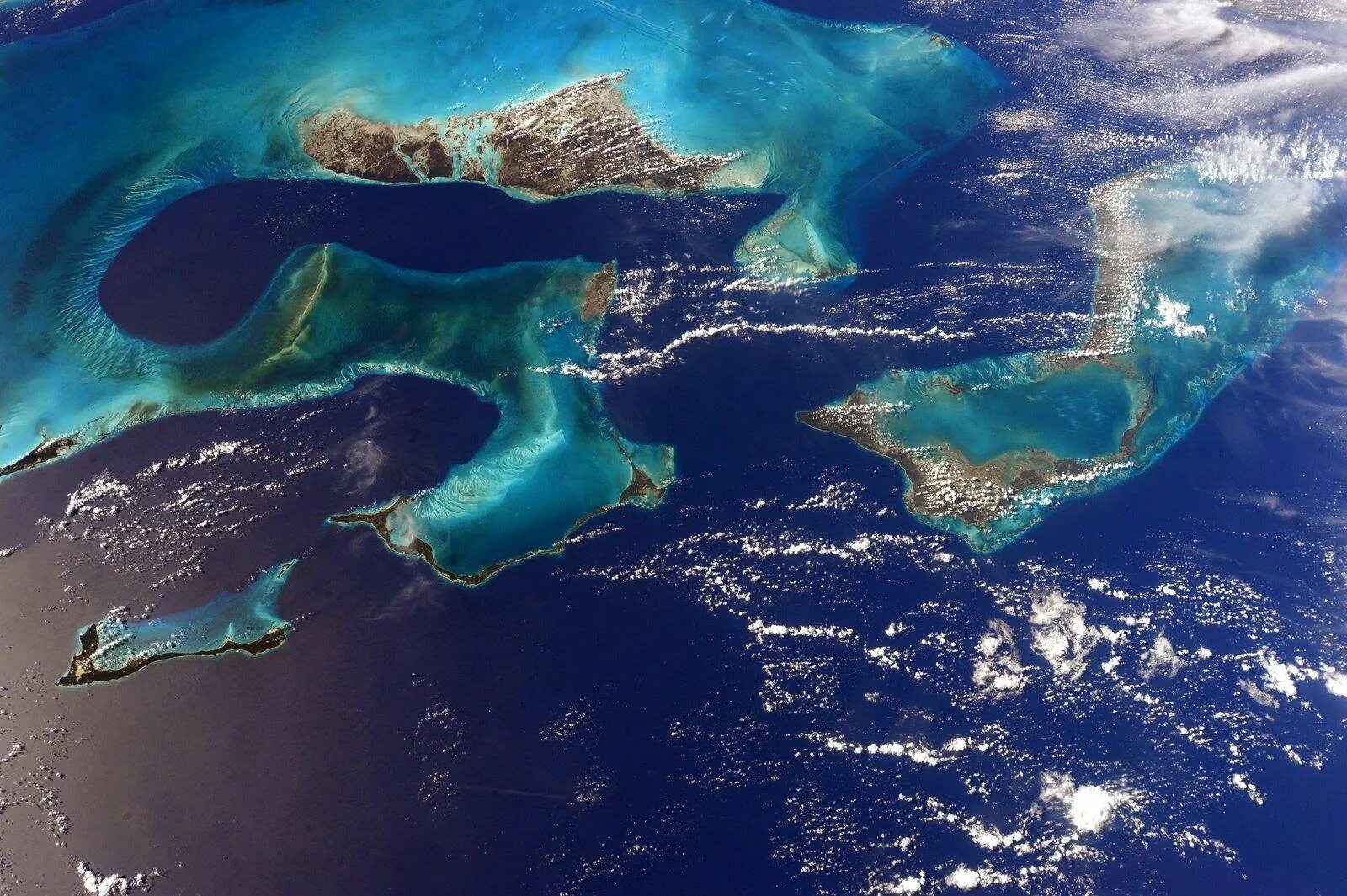 Полуостров мирового океана. Карибское море Атлантический океан. Атлантический океан с космоса. Саргассово море из космоса. Атлантический океан Куба.