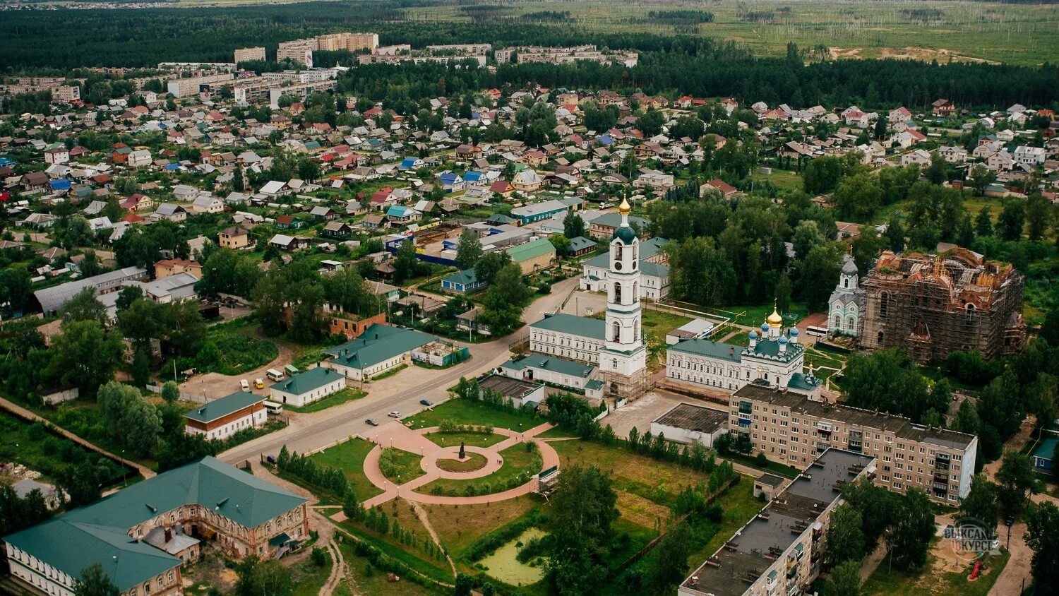 Выксунские городские сайты. Выксунский Иверский женский монастырь. Монастырь в Выксе Нижегородской области. Выксунский Иверский женский монастырь г Выкса Нижегородская область. Выксунский монастырь с высоты.