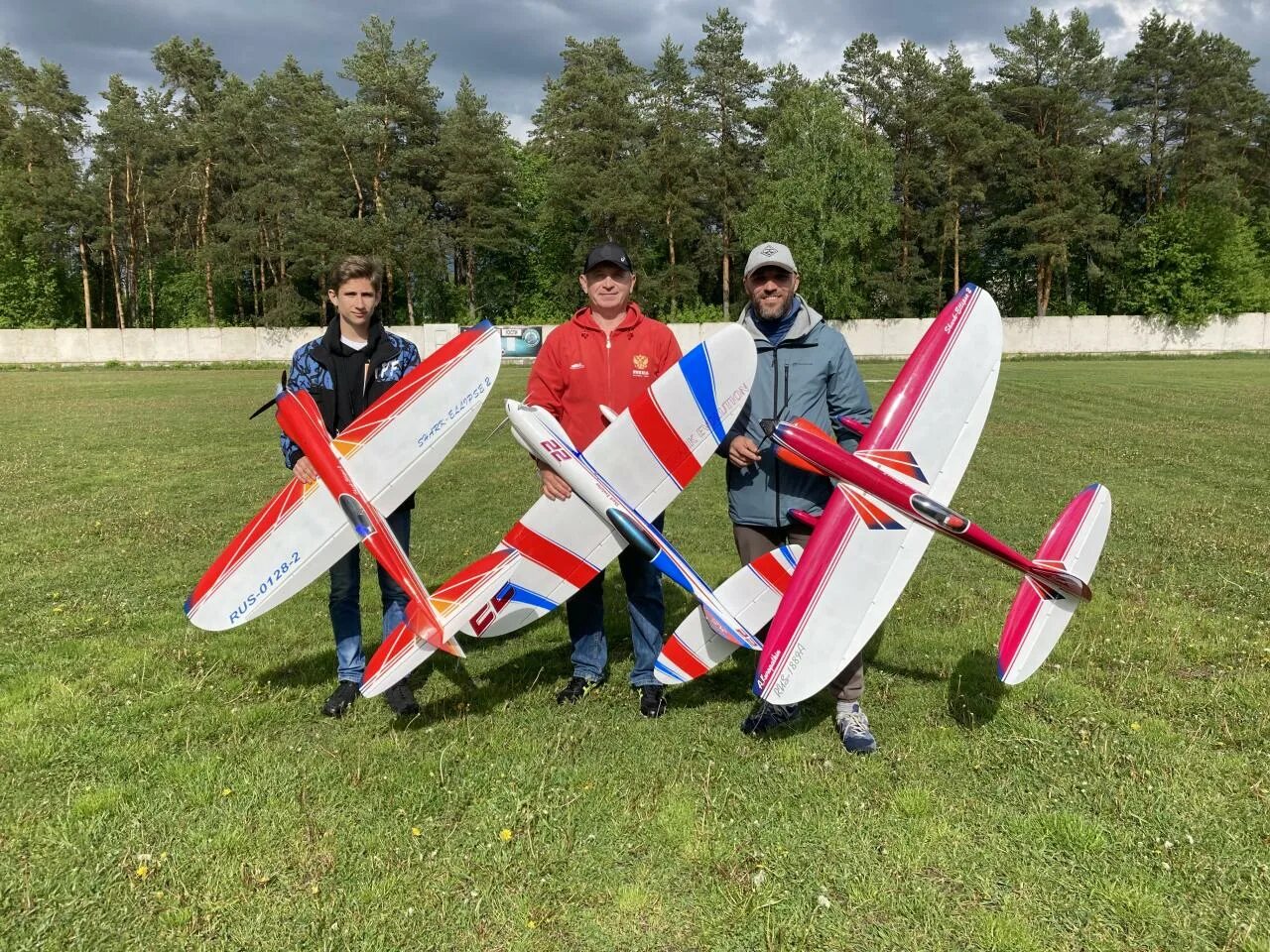 федерация авиамодельного спорта россии. соревнования по авиамодельному спорту. соревнования по авиамодельному спорту. авиамодельный спорт это вид спорта. тюмень соревнования по авиамодельному спорту.