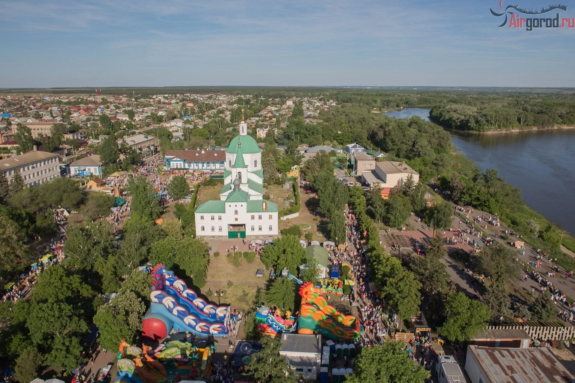 Ростовской области в ростове в контакте. Станица Вешенская. Станица Вешенская Ростовская область. Станица Вешенская Шолоховский. Станица вёшенская Ростовской области достопримечательности.