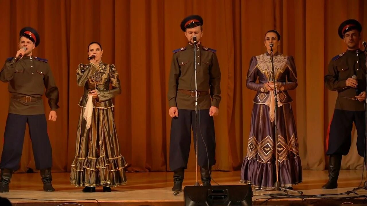 Прощай лазоревый цветок. Лазоревый цветок, я сама героя провожала.. Казачий ансамбль Лазоревый цветок - шумел камыш. Лазоревый цветок ансамбль. Казачий ансамбль Лазоревый цветок - Наташа.