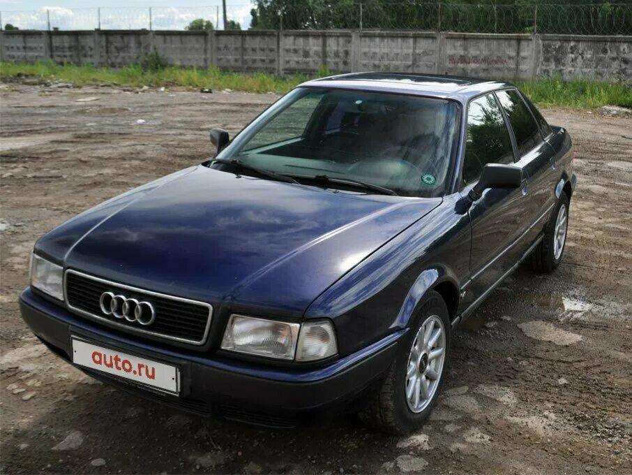 Купить ауди б4 в белоруссии. Ауди 80 1992. Audi 80 b4 1994. Audi 80 b4 синяя. Audi 80 v (b4).