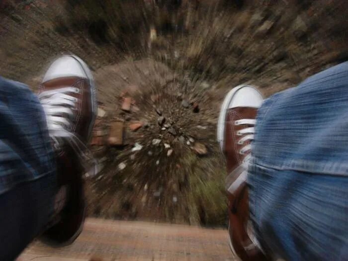 Необычные моменты. Современные танцы. Спортивная девушка бежит. Усейн болт арт. Спорт.