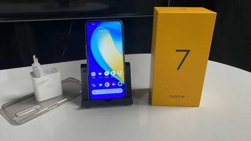 Смартфон realme в санкт петербурге. Телевизор realme. realme 10 комплектация. realme телевизор 55. док станция для realme.