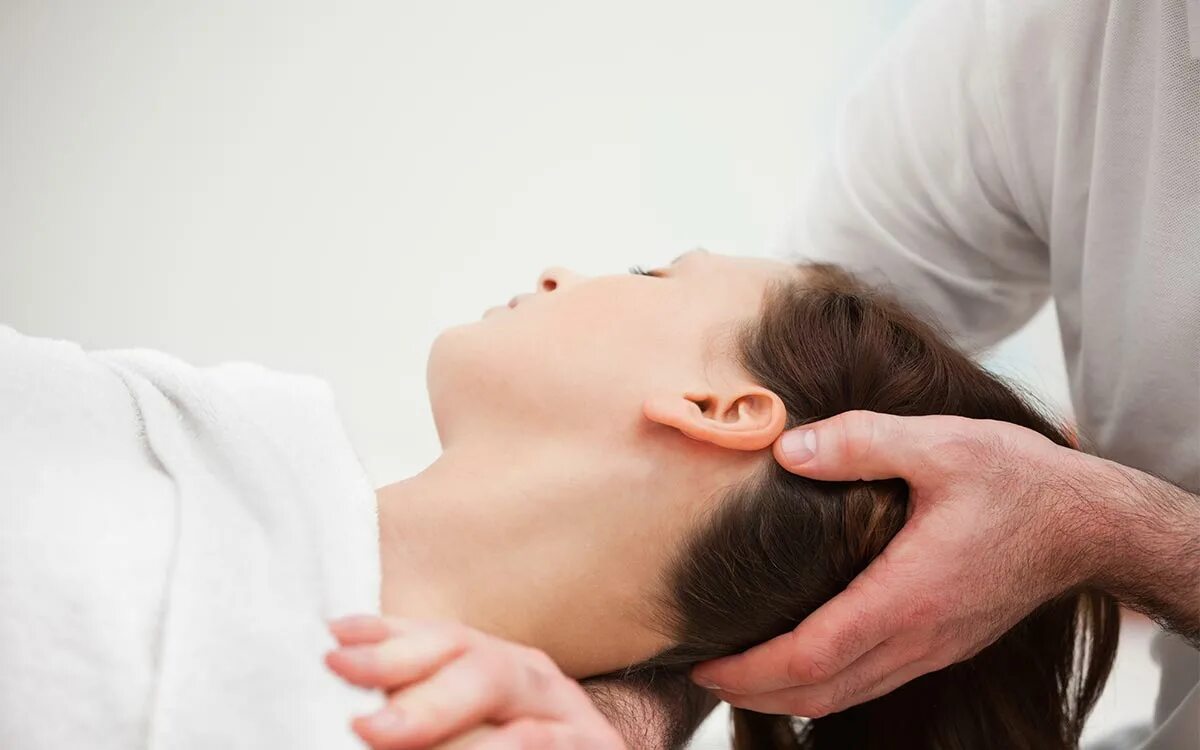 зарядка для шейного остеохондроза шишонина. массаж шейноворотнтковый зоны. массаж спины+шейно-воротниковая зона. физиотерапия при остеохондрозе. швз (шейно-воротниковая зона).