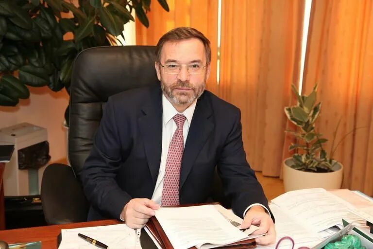 Джахангир махмудов угмк. Угмк руководители. Угмк руководители. Краюхин сергей александрович угмк. Белоглазов владимир алексеевич угмк.