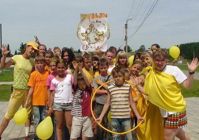 Camp sunshine. Саншайн лагерь Алтайский край. Лагерь Саншайн Тайнинская Слобода. Лагерь Саншайн горный Алтай. Лагерь Барнаул Саншайн Барнаул.