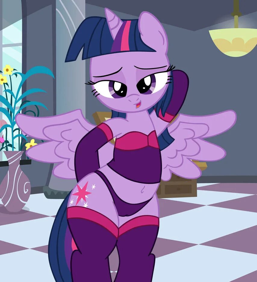 Rule 34 pony. Искорка r34. Twilight Sparkle горничная. Твайлайт Спаркл 34. Твайлайт Спаркл 1 r34.