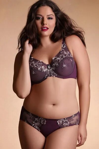Сайз линжери. Модель plus-size кэндис хаффин. Красивые полные женщины в нижнем. Деа фиори бюсты плюс сайз. Красивые полные женщины в нижнем.