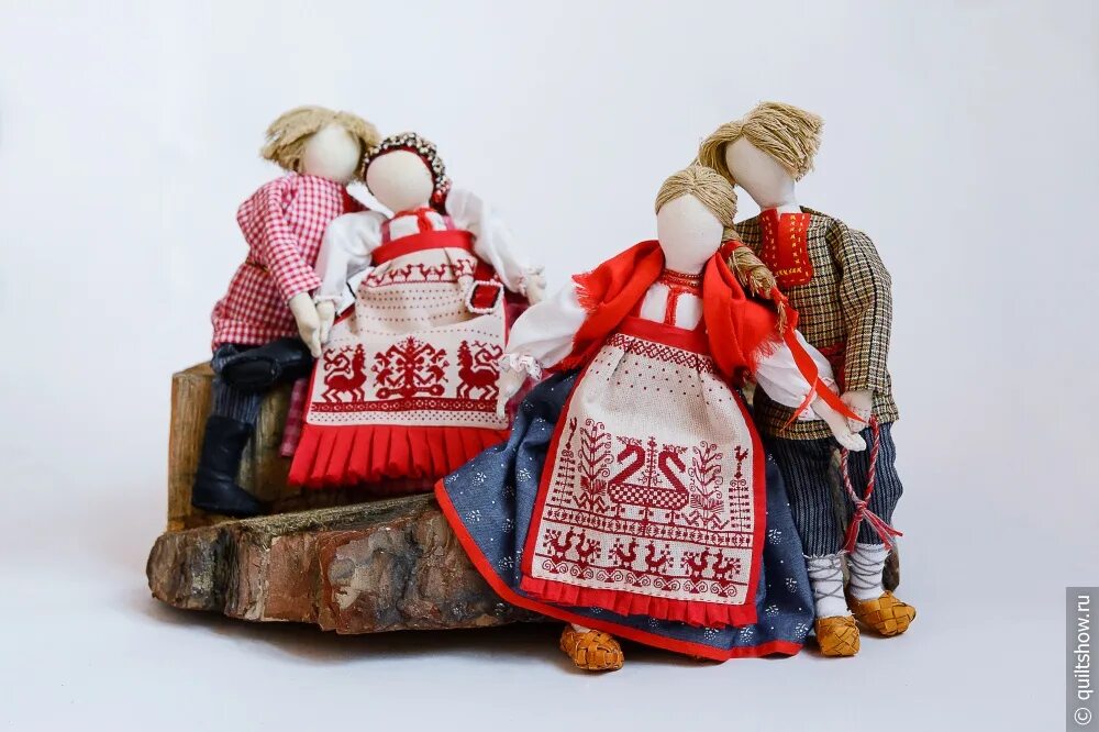 Mama russia "дирижабль "заветы ильича". Кукла мама раша. Народная лоскутная кукла. Кукла мама раша. Пэчворк куклы.
