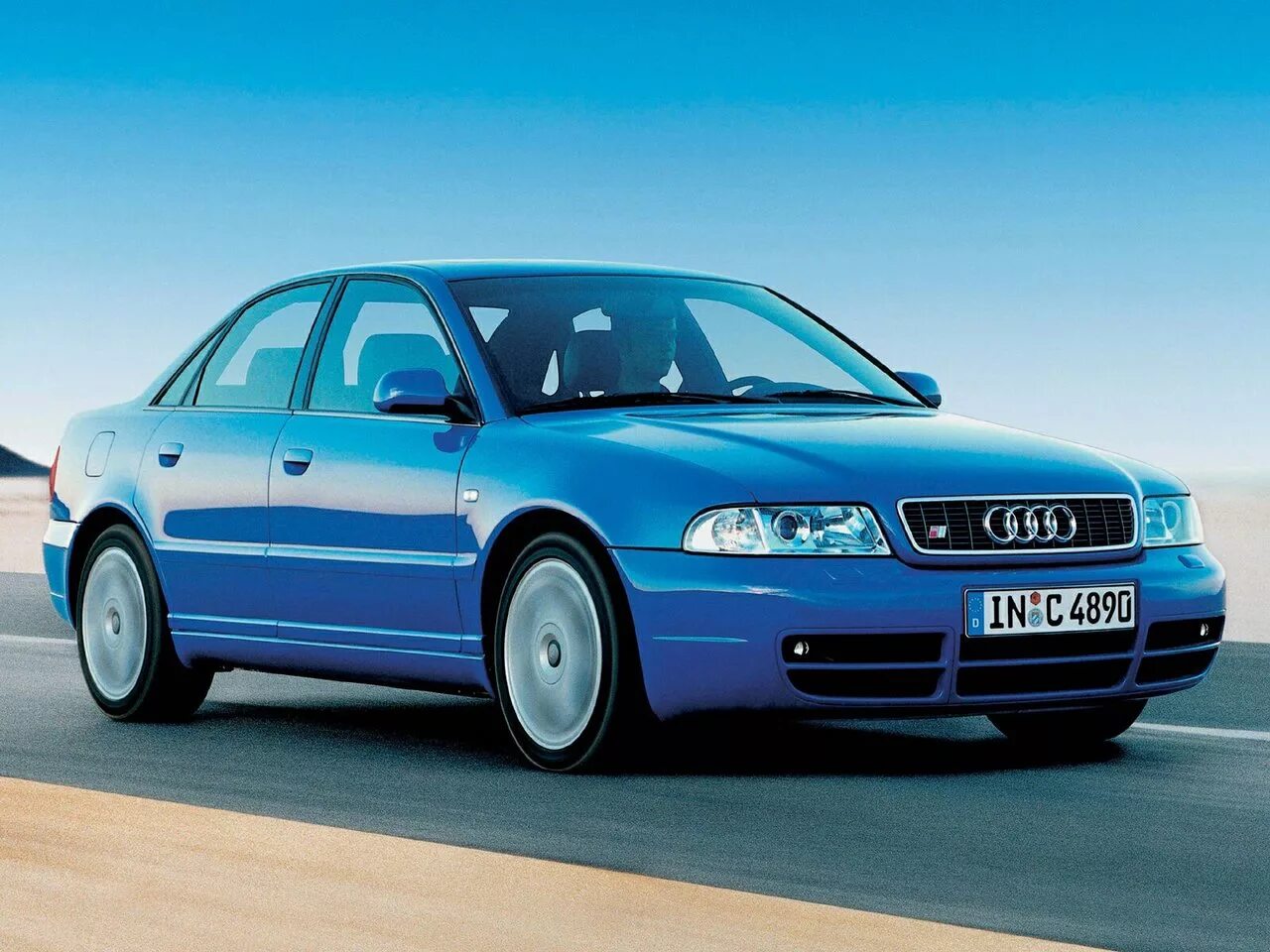 B 5 b2 7. Ауди s4 b5. Audi s4 1997. Audi a4 b5 1997. Audi a4 b5 s4.