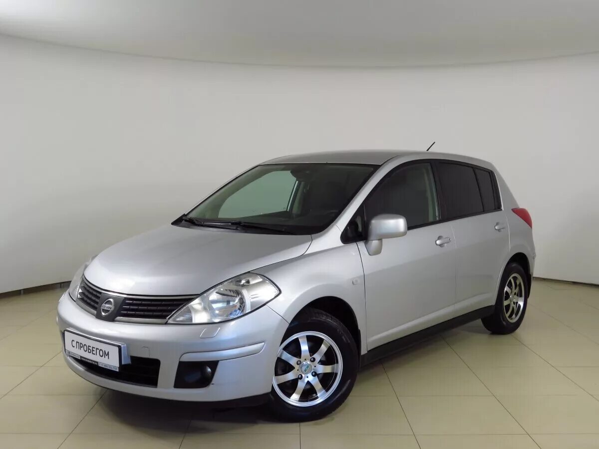 Ниссан тиида хэтчбек 2008. Nissan Tiida 2008. Ниссан Тиида 2008г. Nissan Tiida 2008 хэтчбек. Ниссан Тиида 2008 год хэтчбек.