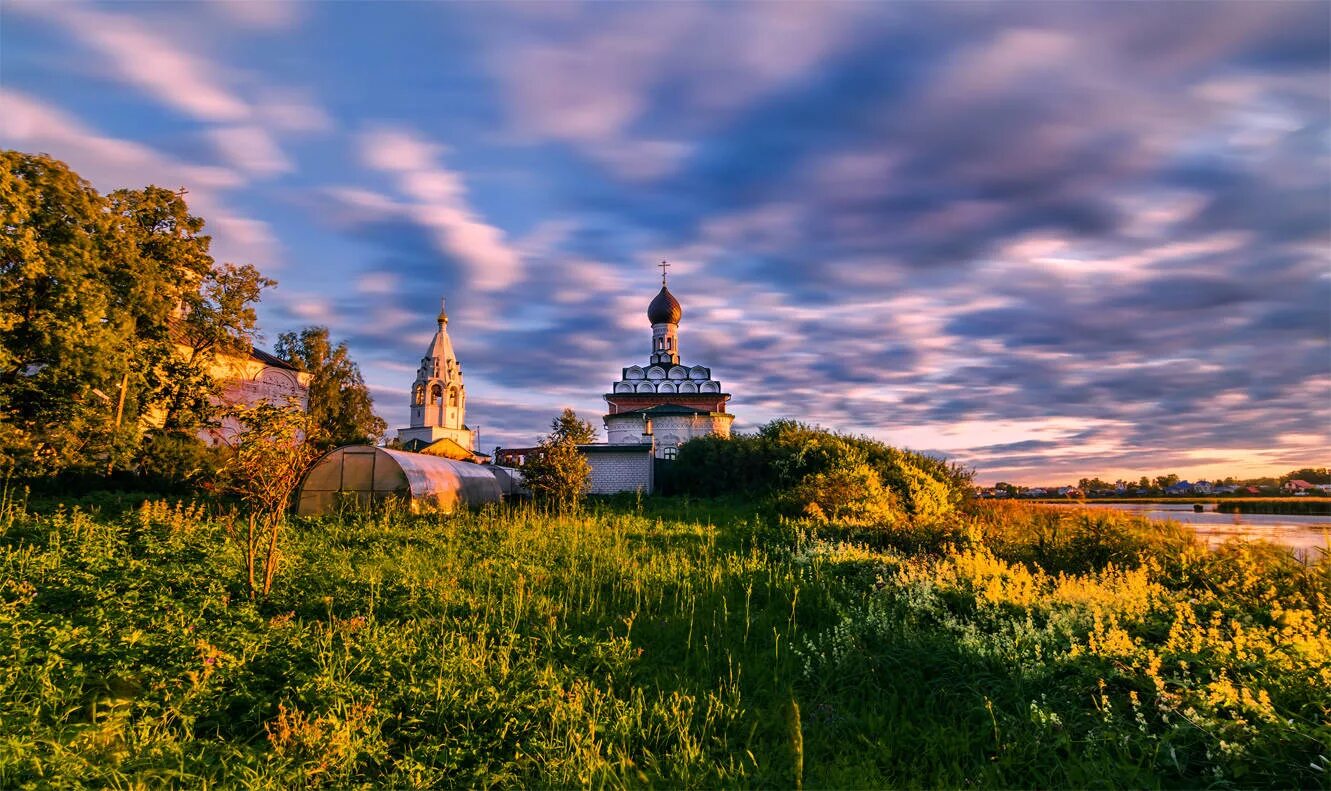 Обои нижегородская область. Свято-Троицкий Островоезерский монастырь. Ворсма монастырь. Ворсма монастырь на острове. Ворсма Нижегородская область.