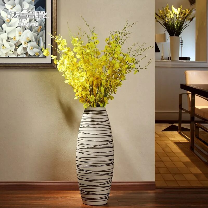 Что кроме цветов можно поставить в вазу. Интерьерные вазы. Напольные вазы с цветами. Цветы в напольную вазу. Интерьерные вазы напольные.