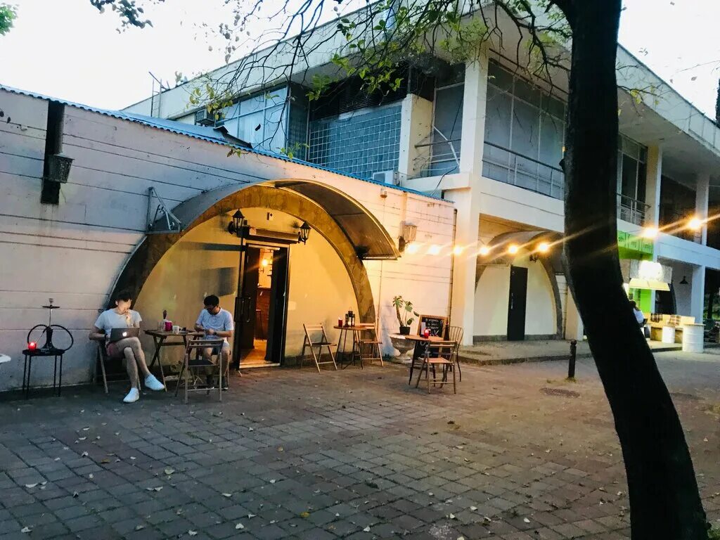 сочи кафе аленка курортный проспект. кафе курортное сочи. ресторан мамино мамино сочи. со кафе курортный проспект 72. кафе аленка в гута клиник фото.