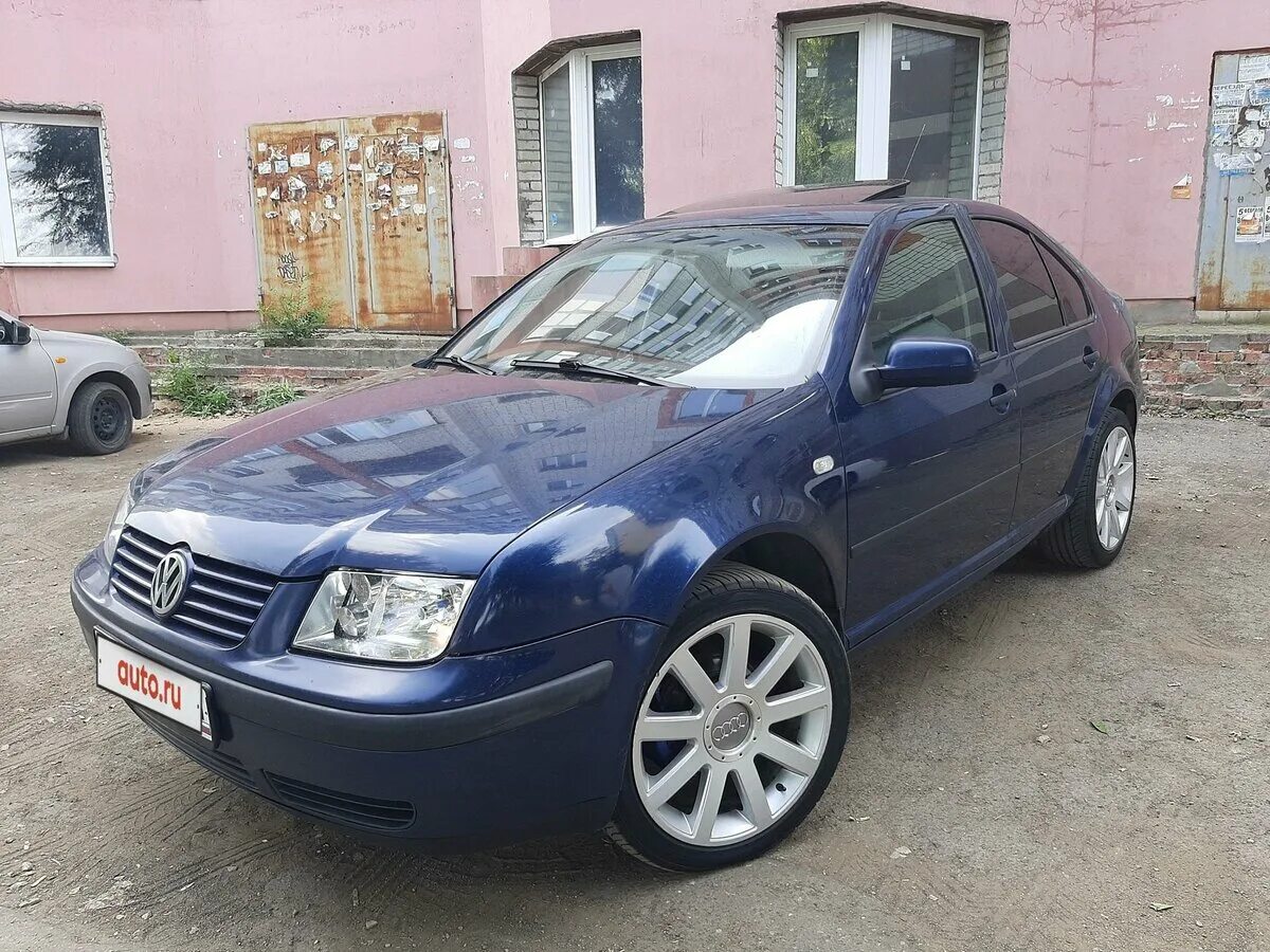 Volkswagen bora 2000. Фольксваген Bora 2000. VW Bora 1.6. Фольксваген Бора 2000г. Салон VW Bora 2000 год.