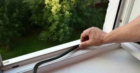 Дует через уплотнитель пластикового окна