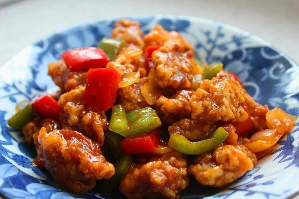 Свинина габаджоу. Sweet and Sour Pork. Свинина в кисло-сладком соусе с овощами. Свинина в кисло-сладком соусе по-китайски. Соус с мясом и овощами рецепт