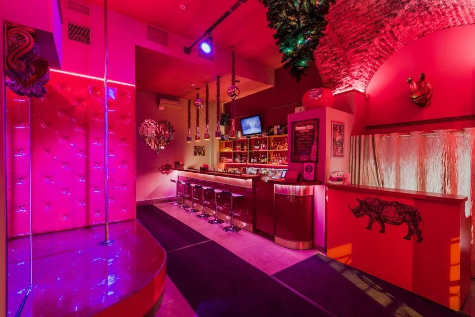Rhino bar санкт-петербург. Rhino bar санкт-петербург. Массажный салон интерьер. Рено клио 3 1. Рено логан степвей 2019.