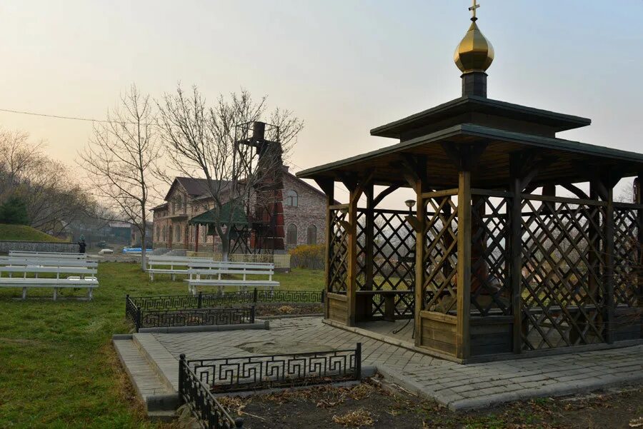 свято-серафимовский монастырь остров русский. свято-серафимовский монастырь остров русский. монастырь серафима саровского владивосток. свято-серпфимовмкий мужскоймонастырь на островерусский. свято-серафимовский монастырь остров русский.