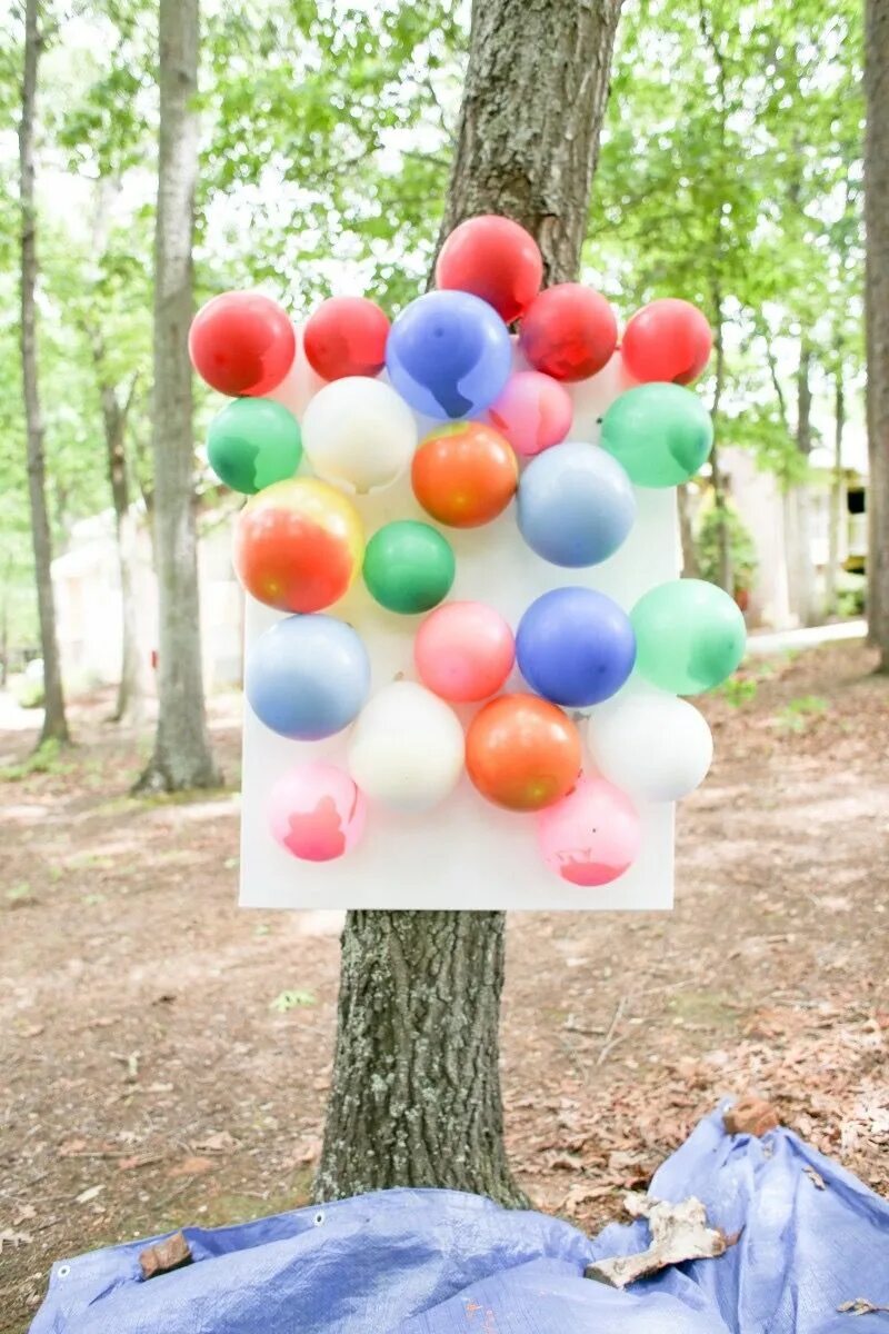 Воздушные шарики деревья. Дартс с воздушными шарами. Дартс с шариками воздушными. Аттракцион с воздушными шарами. Конкурсы с воздушными шарами.