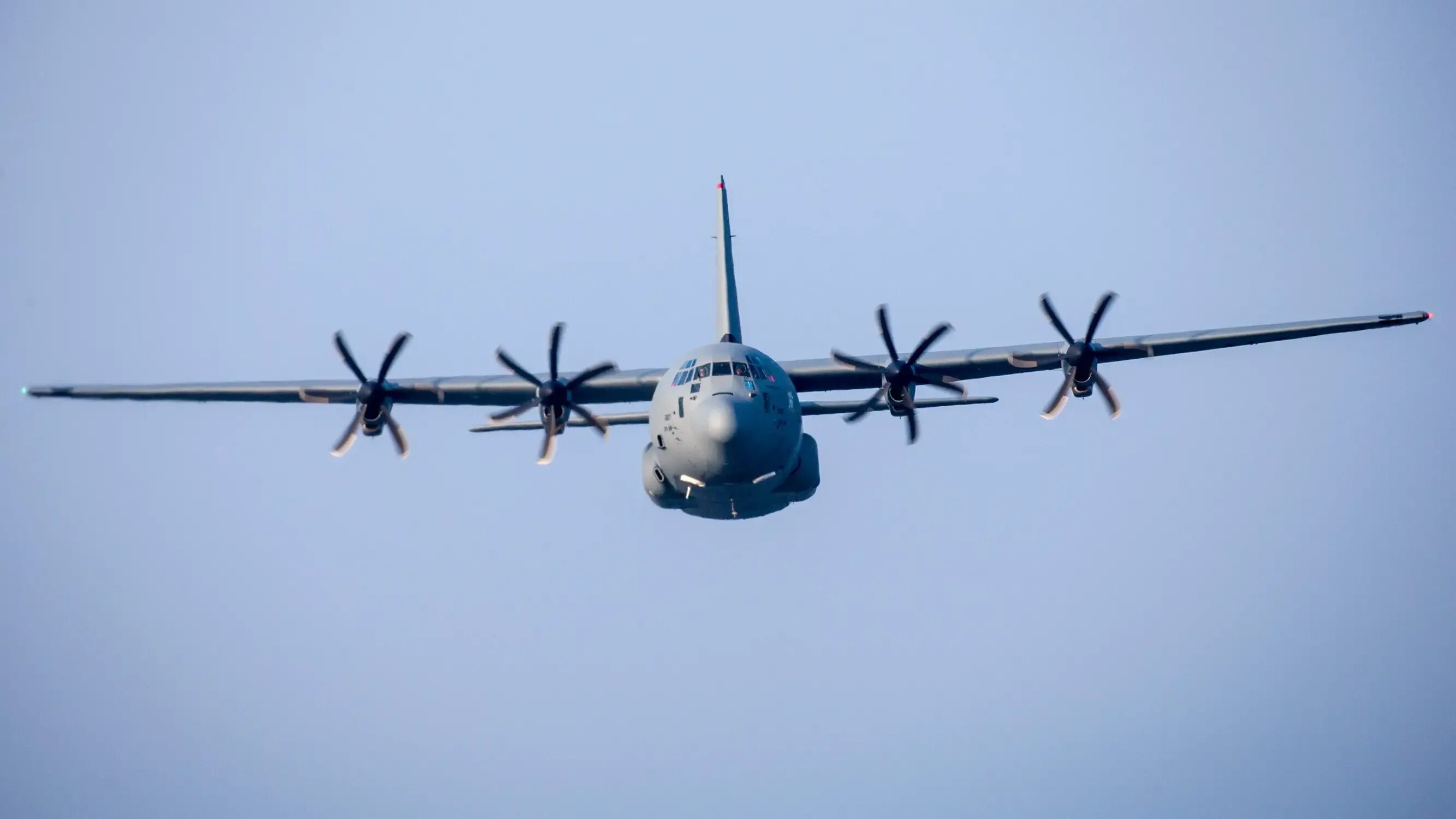 C-130 Hercules. C-130j-30 super Hercules. Самолет Hercules c130. C-130kc.