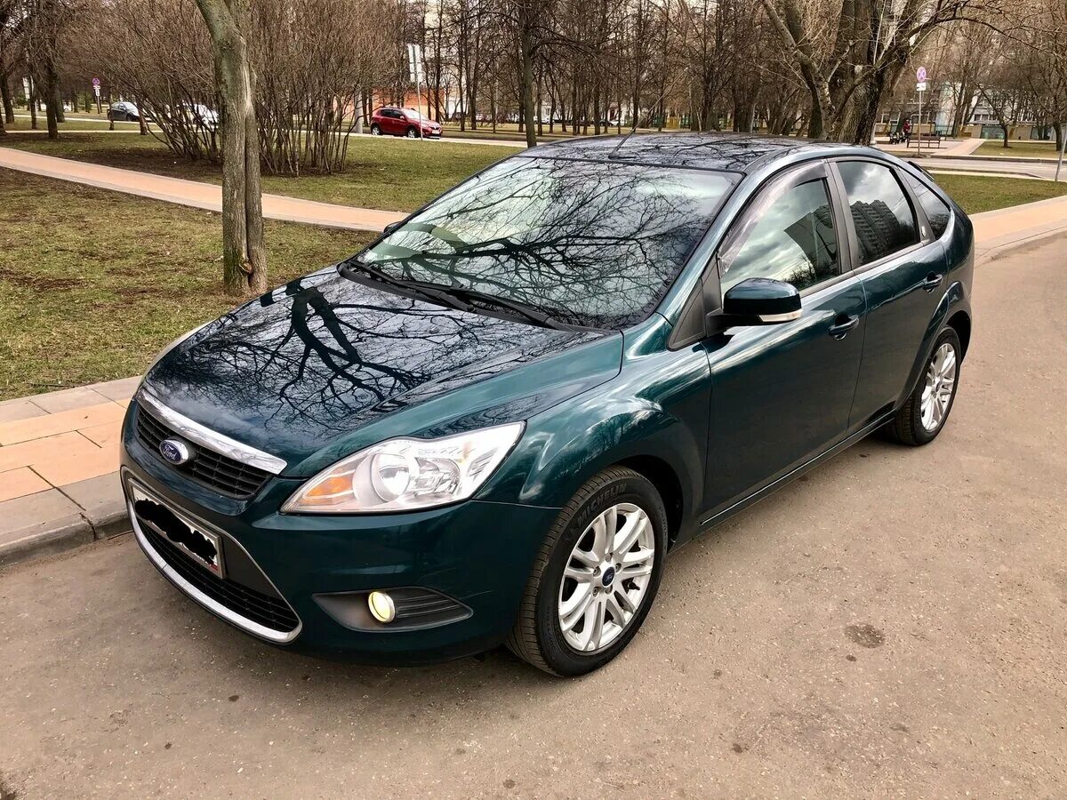 Фокус хэтчбек отзывы. Ford Focus 2008 1.6. Ford Focus 2008 хэтчбек 1.6. Ford Focus 2 2008 хэтчбек. Ford Focus 2 Green 2008.