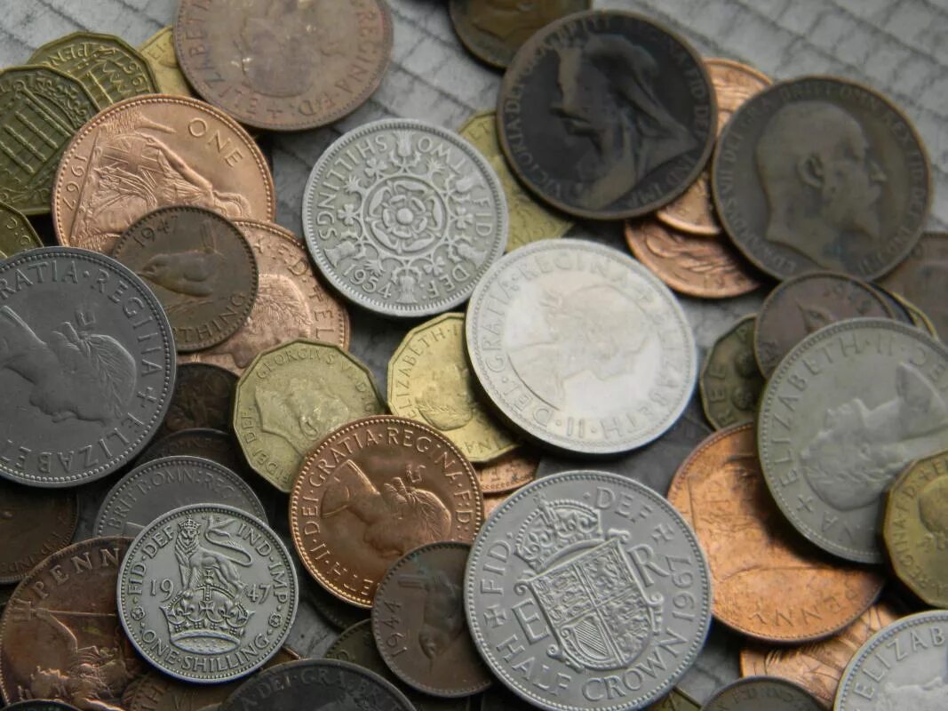 Купить старые монеты. Старинные монеты. Древние монеты Италии. Старинные монеты Европы. Старинные итальянские монеты.