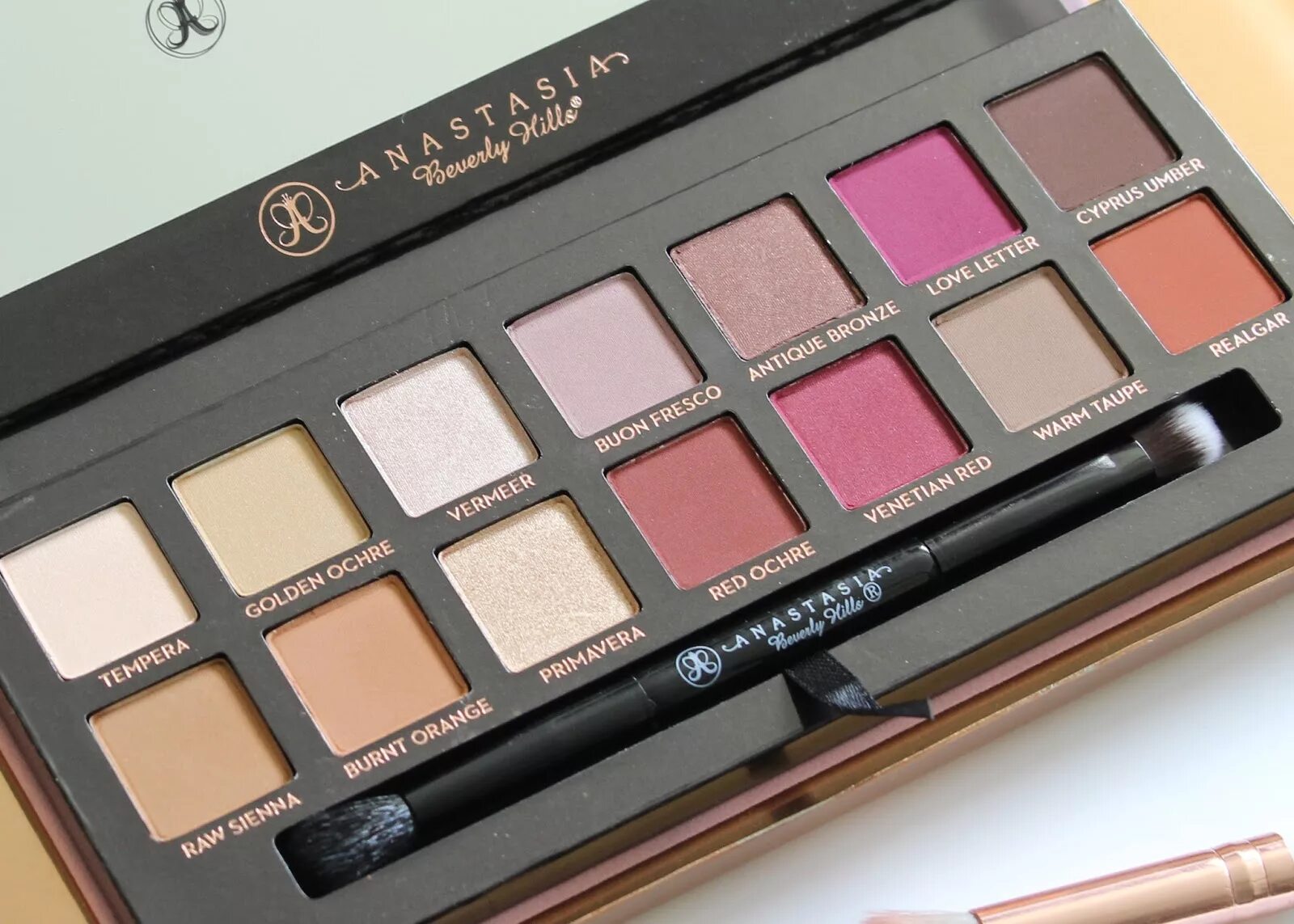 Modern renaissance. Anastasia beverly hills палетка теней modern renaissance. anastasia beverly hills палетка.