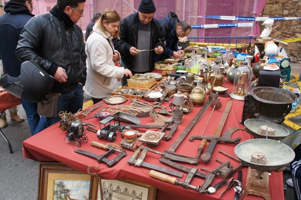 блошиный рынок режим работы. блошиный рынок эль-растро. блошка на удельной спб. блошиный рынок казань. блошиный рынок ставрополь.