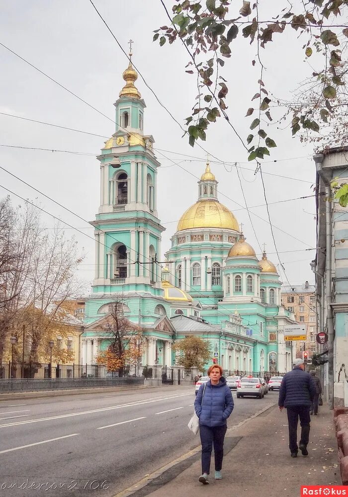 Елохово в москве. Елохово в москве. Храм на бауманской в москве елоховский. Храм в елохове москва. Елоховский храм в москве.