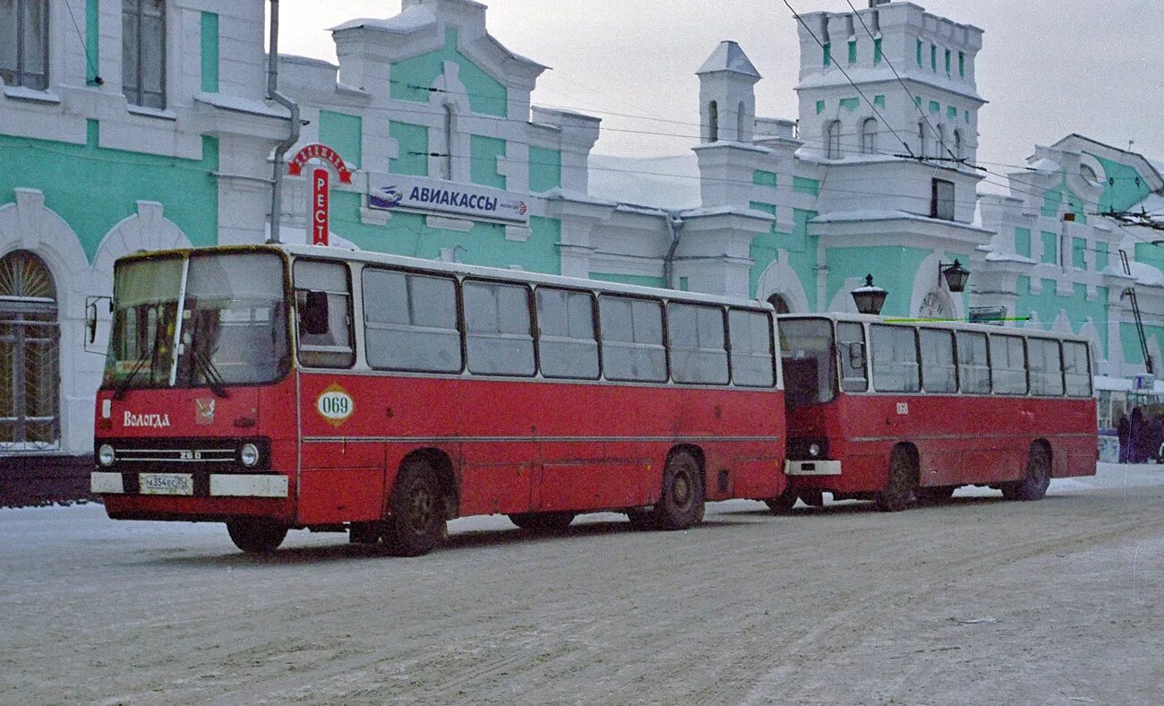 Маршрут 4 вологда. ПАТП 2 Вологда. Икарус Вологда. СВАРЗ-Икарус Вологда. Икарус Череповец.