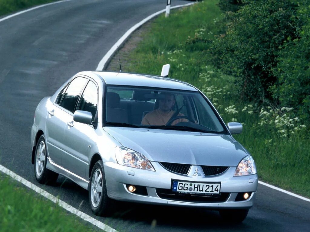 Mitsubishi sat. Митсубиси Лансер 9. Mitsubishi Lancer 9 2003. Mitsubishi Lancer IX 2003. Мицубиси ланцер 9 седан.