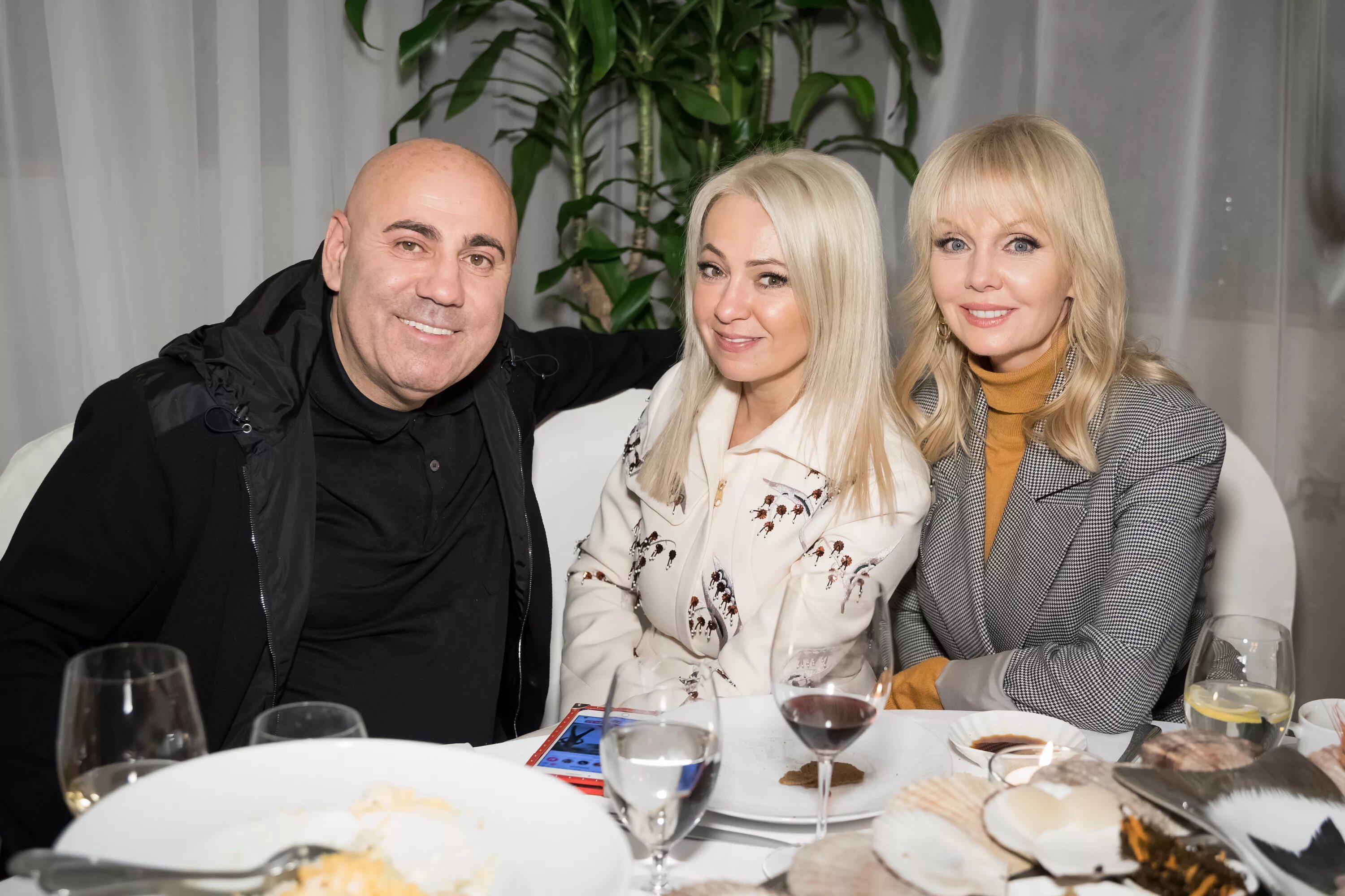 Иосиф пригожин 2023. Сколько иосифу пригожину. Муж валерии певицы иосиф пригожин. Иосиф пригожин первая жена. Муж валерии певицы иосиф пригожин.