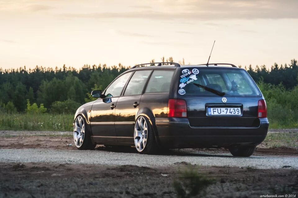 Volkswagen b5 универсал. Passat b5 универсал stance. VW Passat b5 универсал stance. Volkswagen Passat b5 stance Universal. Volkswagen Passat b5 универсал стенс.