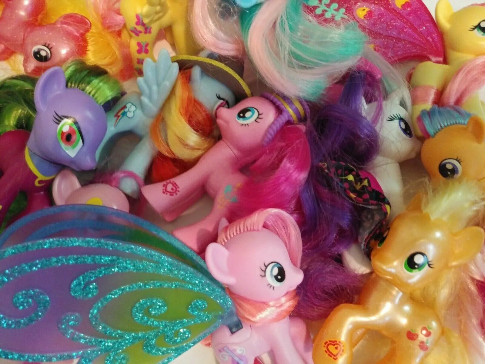 My little Pony игрушки. Игрушки пони Дружба это чудо Искорка. Игрушки пони Дружба это чудо Радуга. Пони принцесса Каденс купить.