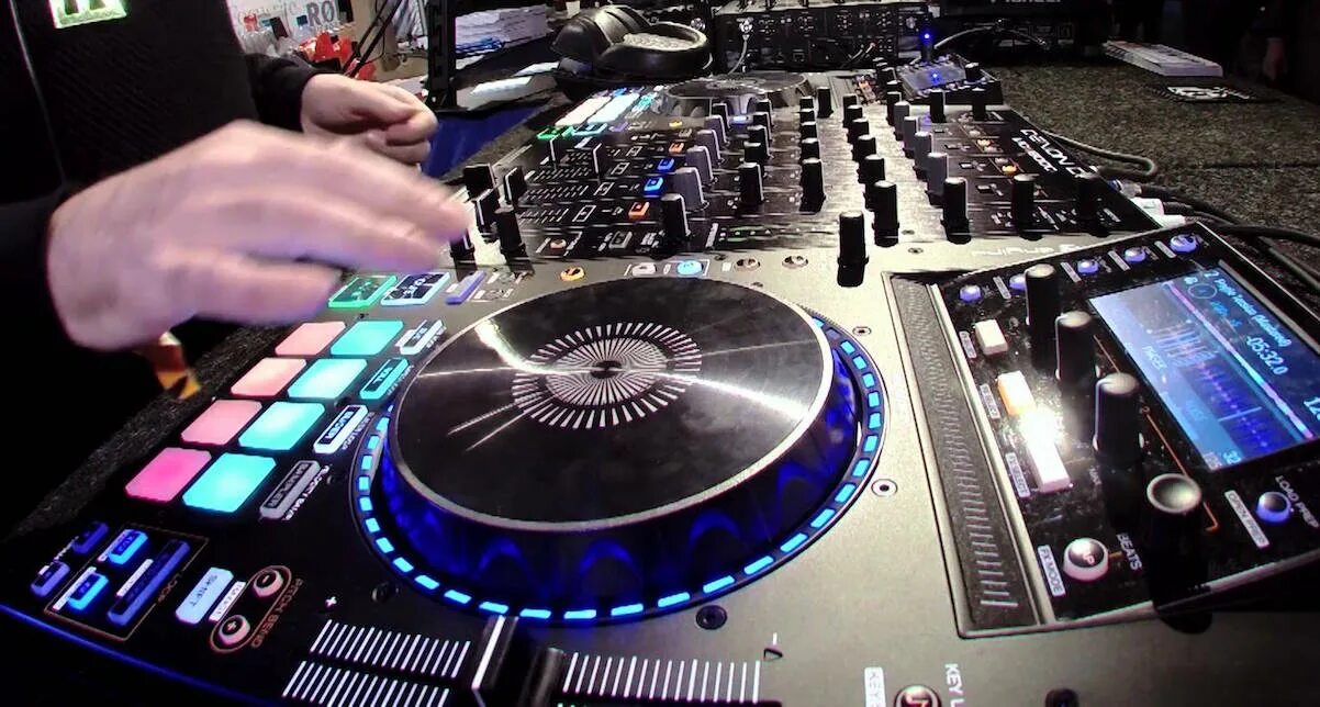 Big control. Диджейский пульт Max DJ 305.. Denon DJ mcx8000. Диджейский контроллер d400. Диджейский пульт Digital Jokey 2.