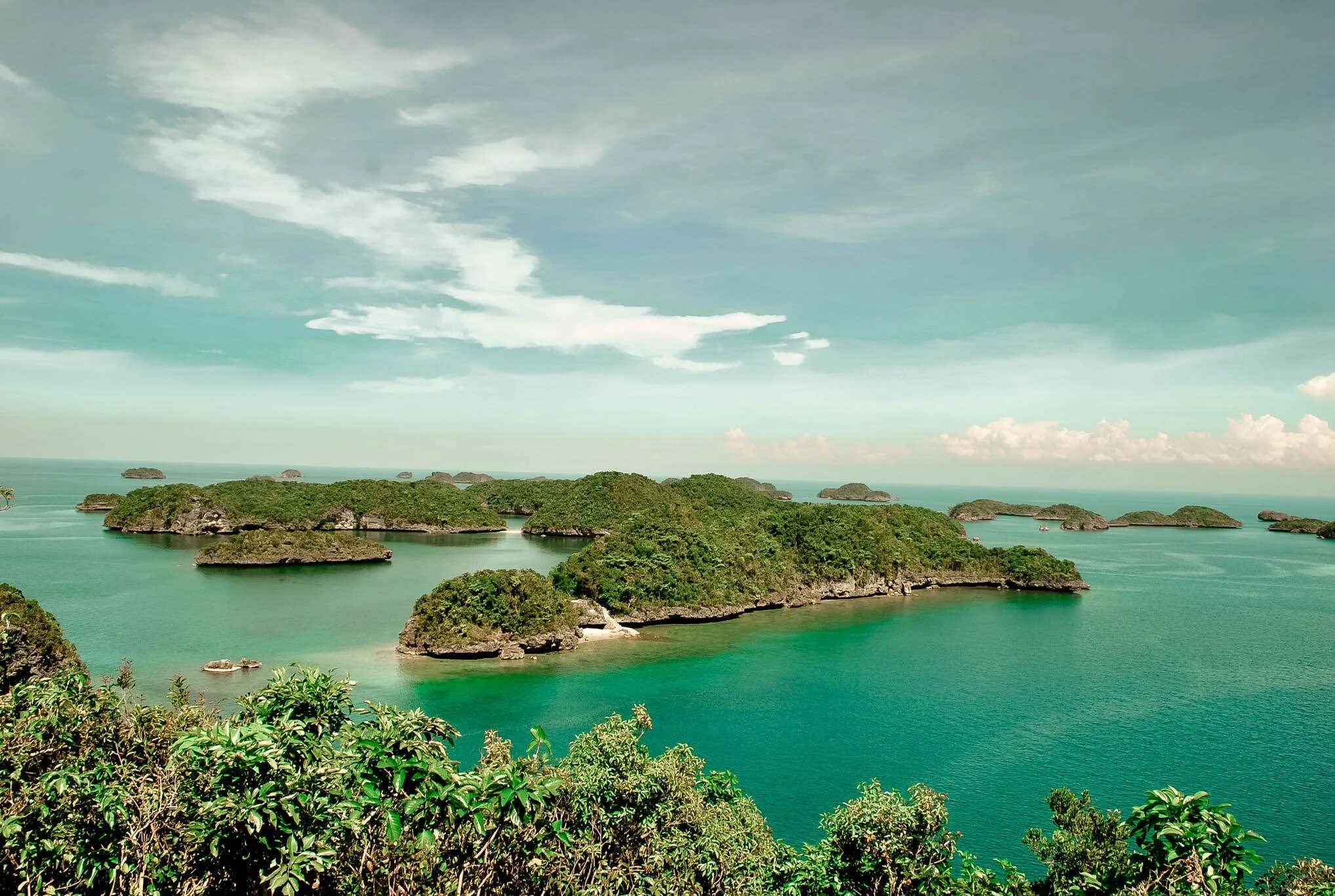 Spot island. Остров Парадиз Филиппины. Пангасинан Филиппины. Hundred Islands. Самал Филиппины Парадайс пляж.